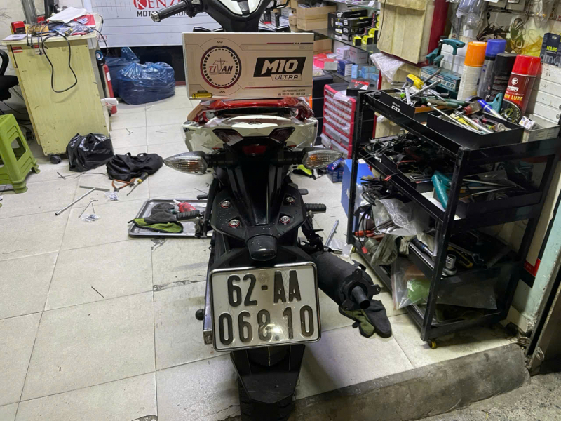 Độ đèn nâng cấp ánh sáng Titan M10 Ultra V2 cho xe Exciter 2019